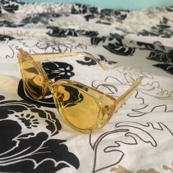 Sunglasses- Forever 21 Yellow Cat Eye sunglasses - Picture 2 of 4